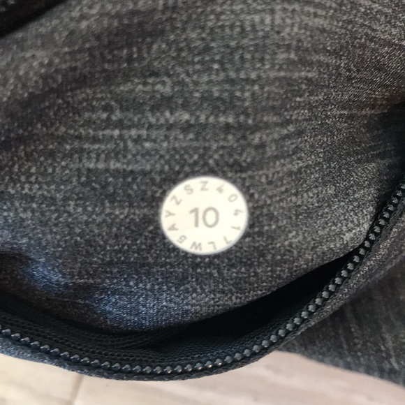 Lululemon Speed Up leggings - Picture 10 of 11